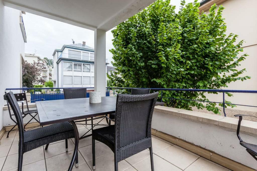 Charmant Appartement Avec Terrasse Dans Villa Strasbourg Exteriör bild